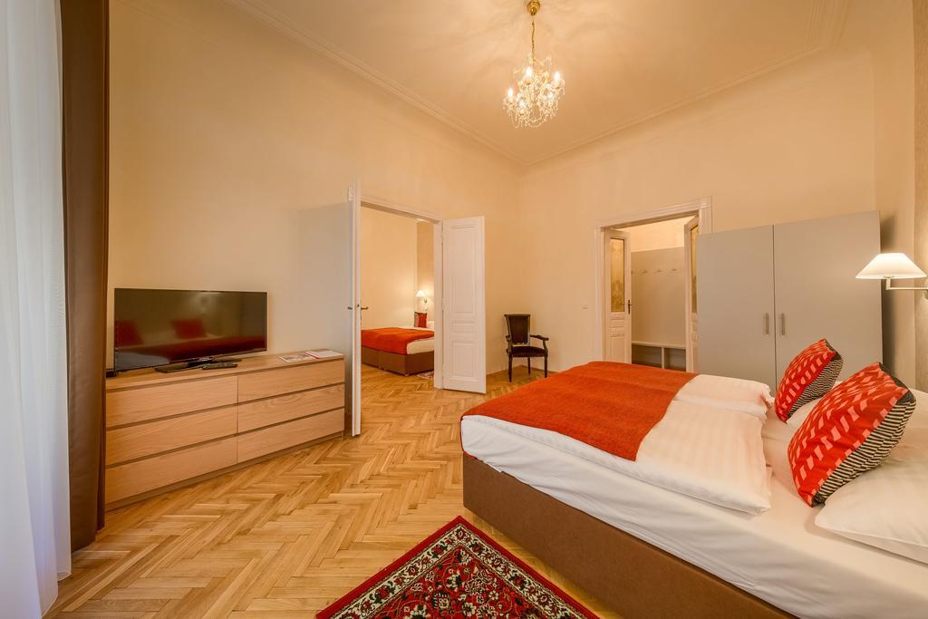 Apartments 39 Wenceslas Square Prag Exterior foto